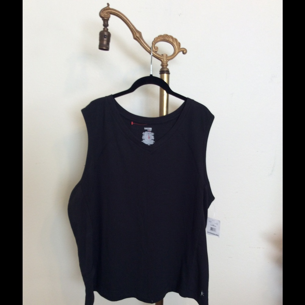Danskin workout top. NWT